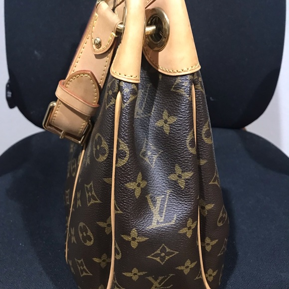 Louis Vuitton Galleria - Picture 8 of 8